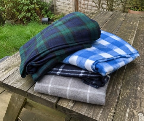 Custom printed picnic blankets in bulk