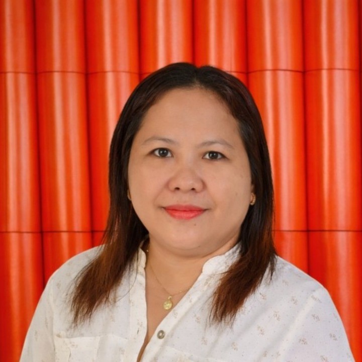 Mary Empeynado, Sales Development Representative at Custom Picnic Blankets